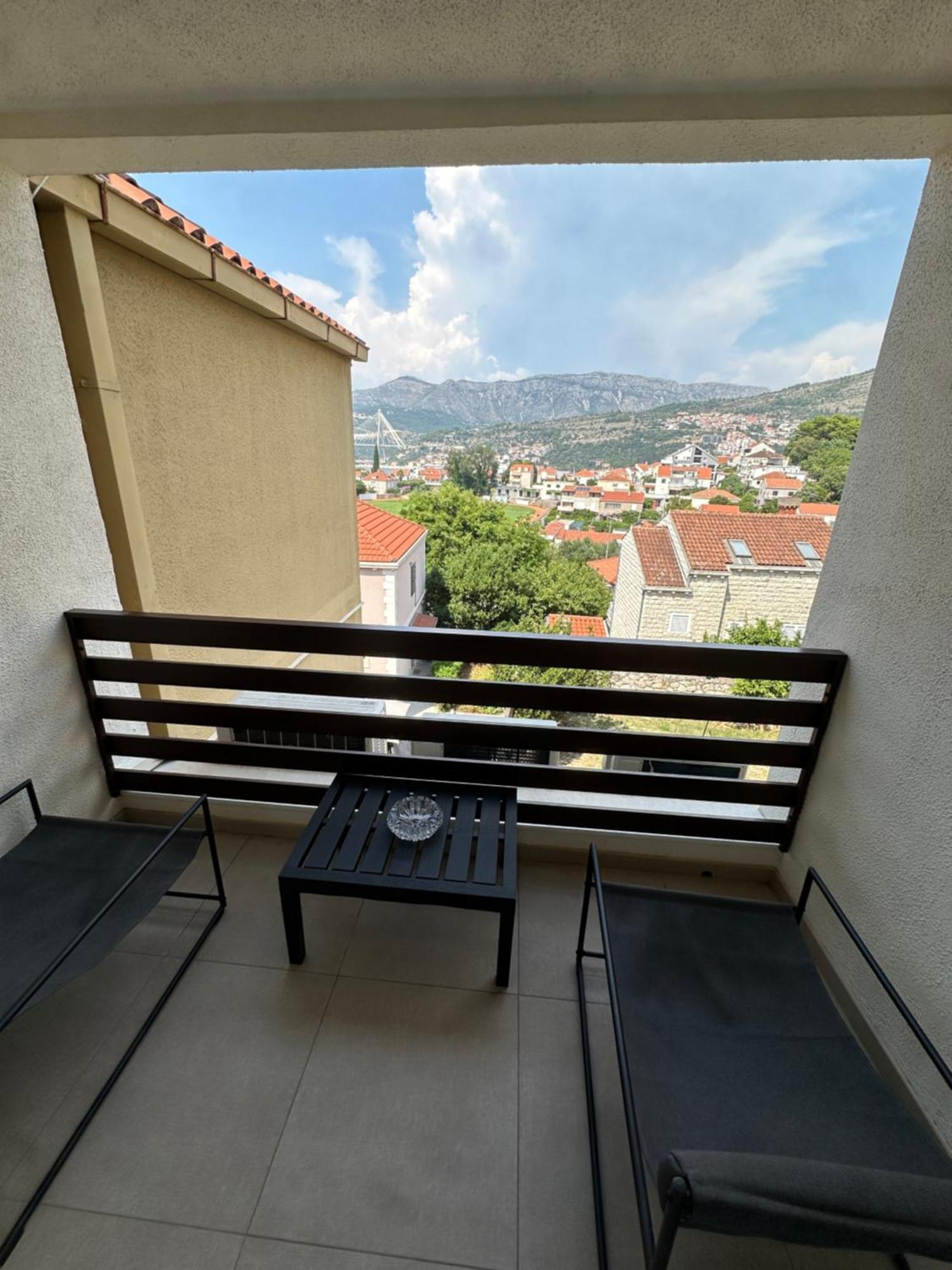 Cruise Ship Bridge View Apartment Luka Dubrovnik Eksteriør billede